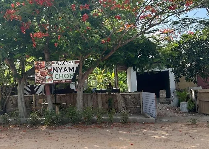 Zanzllywood Hotel And Apartments